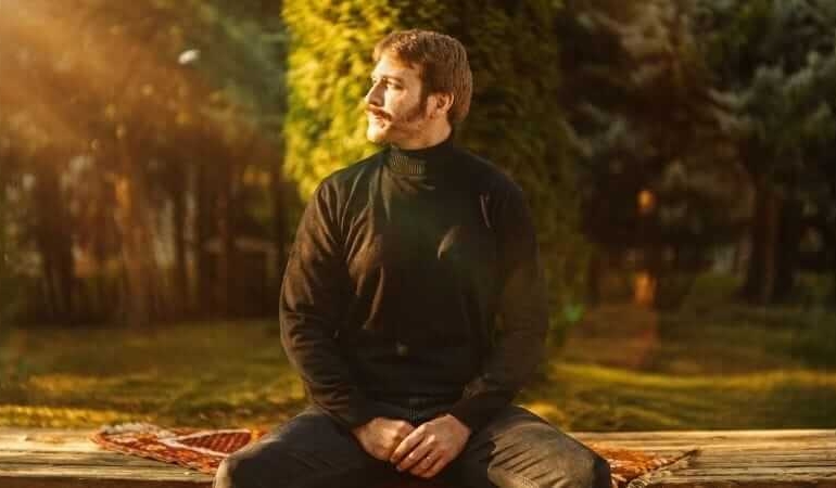 Mert Özcan'dan Yeni Single: "Kalbimden Sorumsuz"